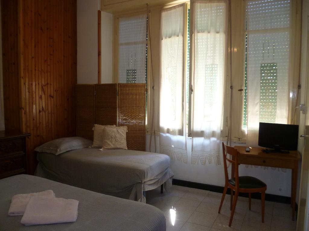 Pensione Elvezia Rapallo Habitación foto