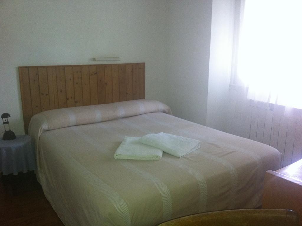 Pensione Elvezia Rapallo Habitación foto